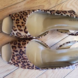 Mariana by Golc Leopard Shoes Size 40